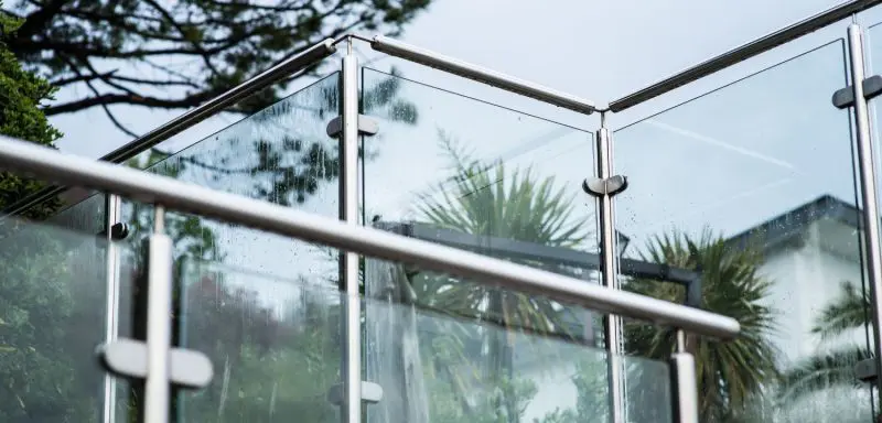 Cristales de seguridad: principales tipos y cómo elegir para mi negocio